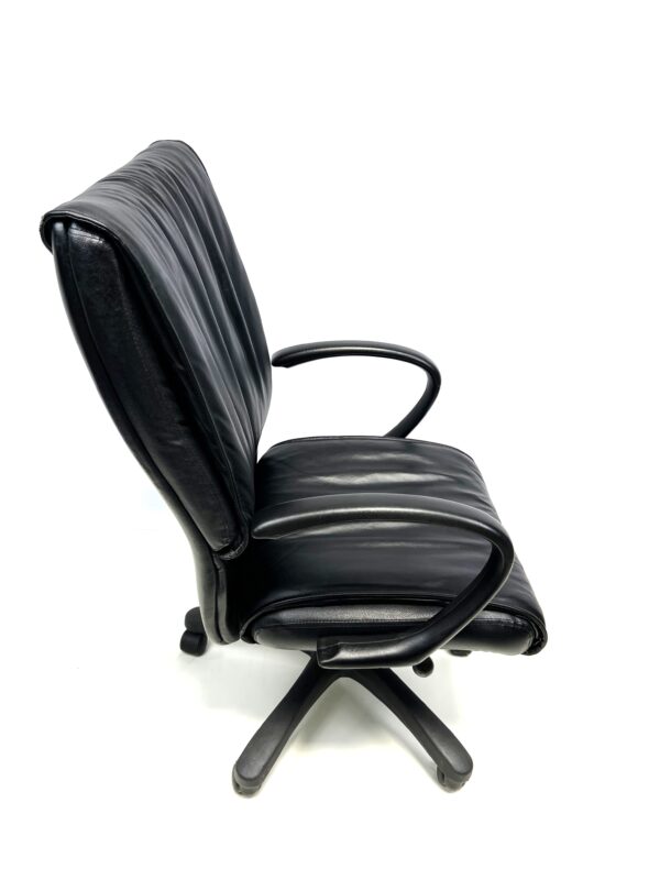SitOnIt Leather Chair - Image 3